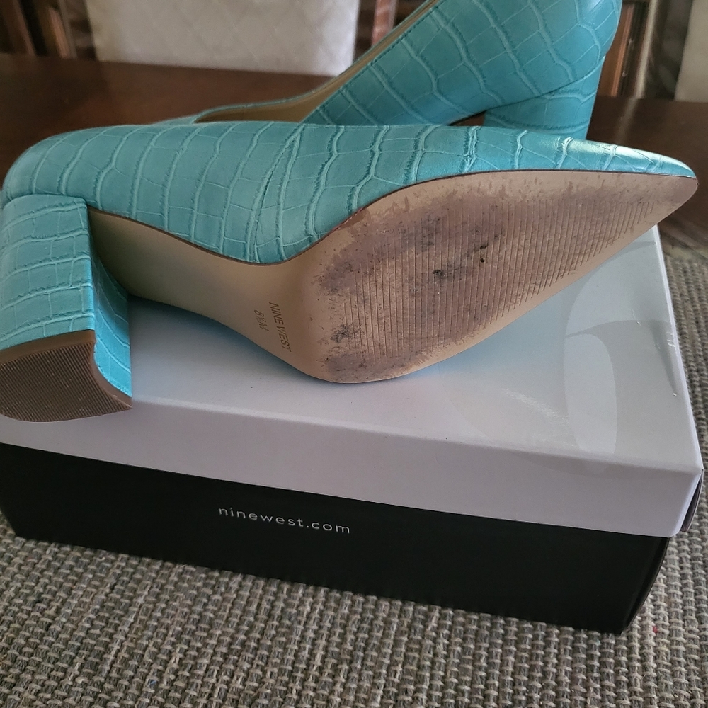 Shoes - Picture 3 of 3